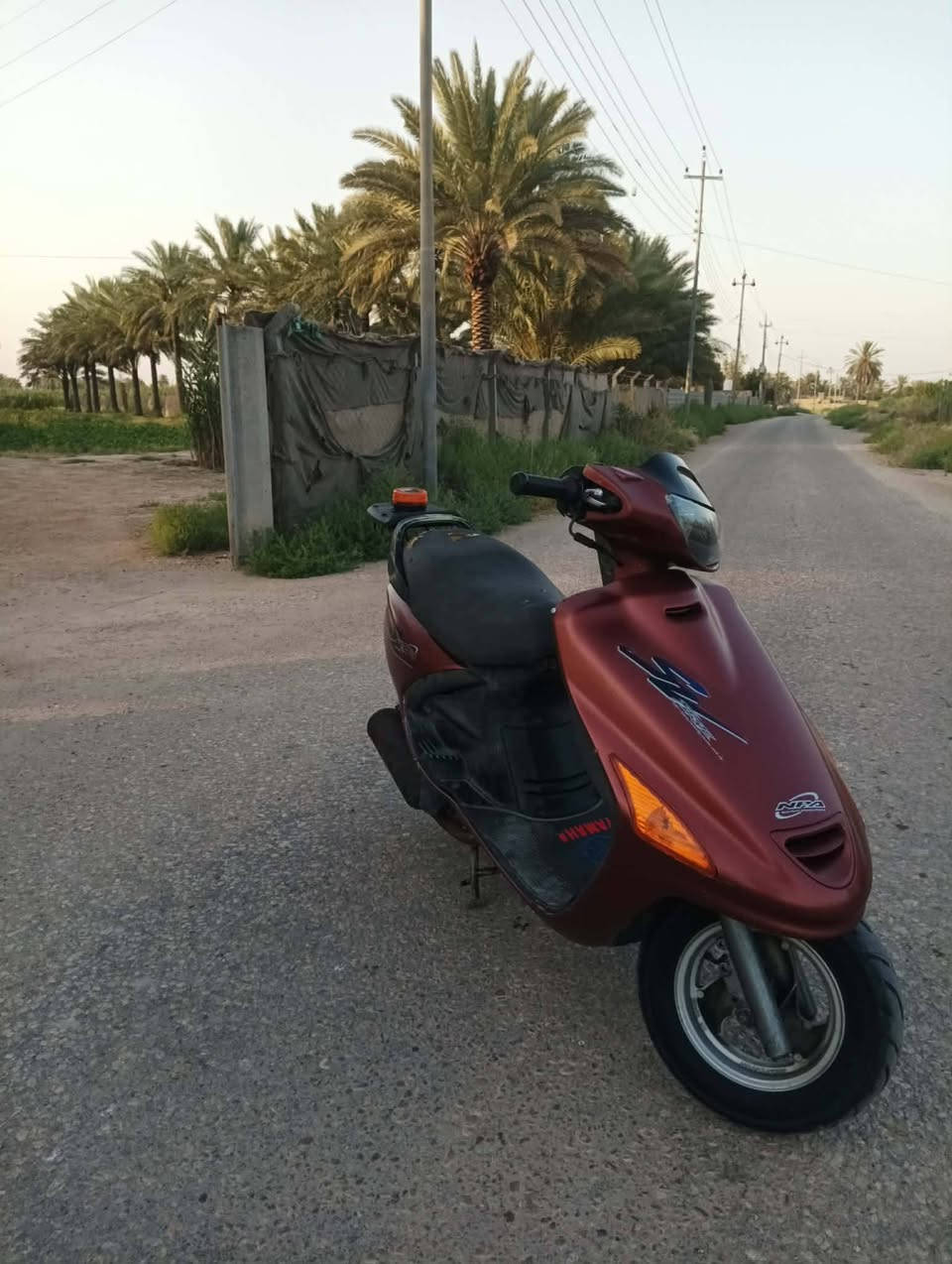سلام عليكم دراجه فراشة كامله مواصفات من سلف وهندر وشاير وكهربائيات وتايرات كله شغاله من ناحيه كلشي دراجه نضيفه محرك بلادي ما مفتوح ودراجه نضيفه ما متعوبه تاخذهه اربع ما تذب عليه المو شراي لا يدخل بلا زحمه السعر 430 وبيه مجال قليل الل طيبين مكان بابل مشروع المسيب ما متواجد عل فئيس بس رقم ***********
