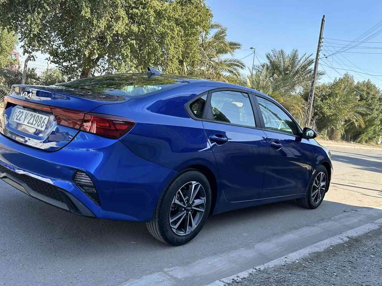 السلام عليكم شباب شلون الغوالي 
للبيع كيا فورتي موديل 24 اربيل يوم الخميس دخلت بغداد وترقمت السيارة مكفولة من الصبغ  والبارد فقط (دعامية خلفية بدون دواخل )
بدون ايرباك بجم (كلة كبس )وعلى فحص وين مايعجبك افحص 
السيارة ماشية 20الف بعدها جديدة بمعنى الكلمة لووكك 
رادرات امامية خلفية توقف ذاتي امامي وردارات جانبية واشاير بلمري 
صور الحادث مرفقة بلمنشور 
السعر 170 وبية مجال 
لاستفسار ***********عبداللة العامري 
مكاني بغداد الصليخ ال600 واني خادم
