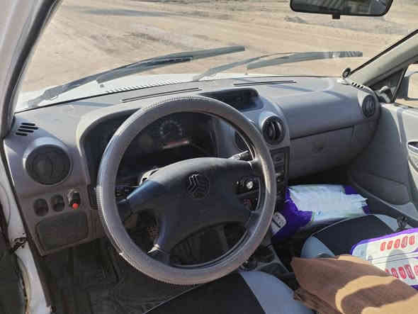 سايبا دمعه 2012  رقم جديد مكينه برايد
مكفوله من الضربه  حداديه وتخم تاير جديد. تبريد شغال تحويل ثاني يوم   السعر 32 وبيهه مجال 
***********
