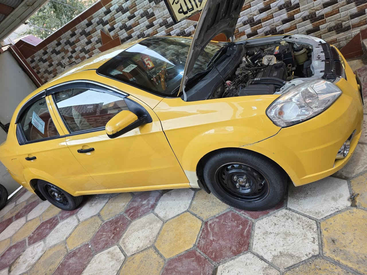 افيو خليجي رقم قادسيه موديل 2013 السياره جديده مال جناي مكفوله من الضربه من التبديل  محرك جديد كير جديد حداديه جديده دخل جديد شاشه كامره منضومه غاز مصفره هيه غرامات
العنون بابل مركز 
السعر 64
***********
*********** ابو كرار
