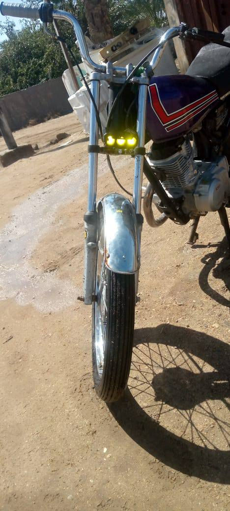 سلام عليكم. من رخصة الادم مكلف بلنشر دراجه حلوه ونضيفه سعره مناسب ودراجه خدميه عوزه بس مدكر مكان الرميثه ابو شريش الضوالم. رقم صاحب دراجه ***********
