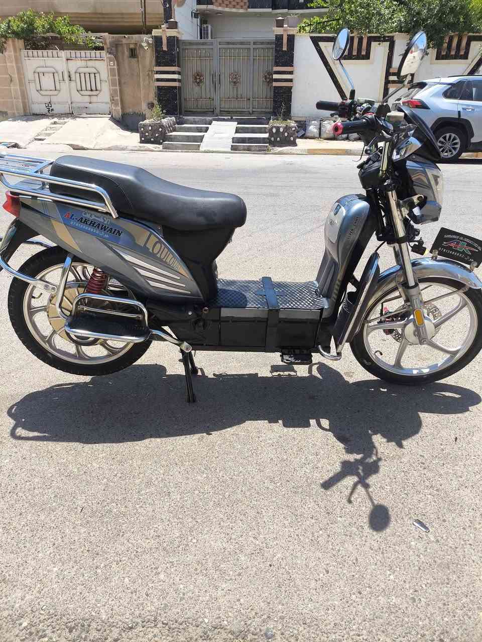 للبيع هارلي الأخوين موديل 25
6باتري 
نضام سويج +بصمه تشغيل عن بعد تشغيل بصمه اصبع 
ماطور نظيف 
كهربائيات كلها شغاله اي نقص مابيه نضافه فول 
دبل اشاره/نضام ار رجوع للخلف 
4سرع+مثبت سرعه
دبل اشاره /يمين يسار 
سعر 475وبي مجال لشراي 
 ***********
+9647827587898
