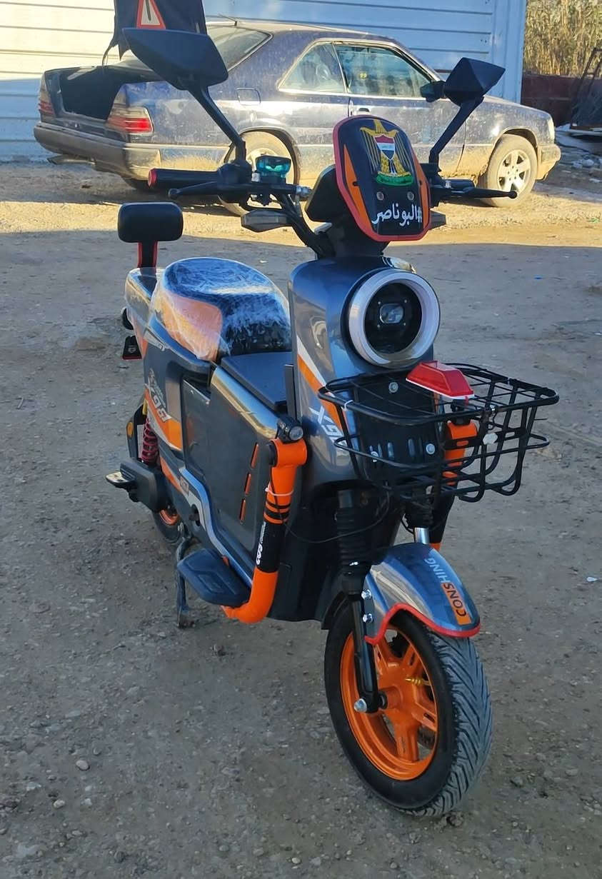سلام عليكم 
دراجه x900
المواصفات.
1-بطاريات/Waliعدد5
2-لايت عالي+ناصي
2-نشرات خلفي امامي شغال
3-السرعه115مو حقيقي 
4-صندوك 
5-سويج 2
6-بطاريات نضيفه تقره 10عل فحص 
الدراجه نضيفه بل حقيقه تجي تشوفها 
رقم الهاتف***********
عنواني بغداد ابو غريب

