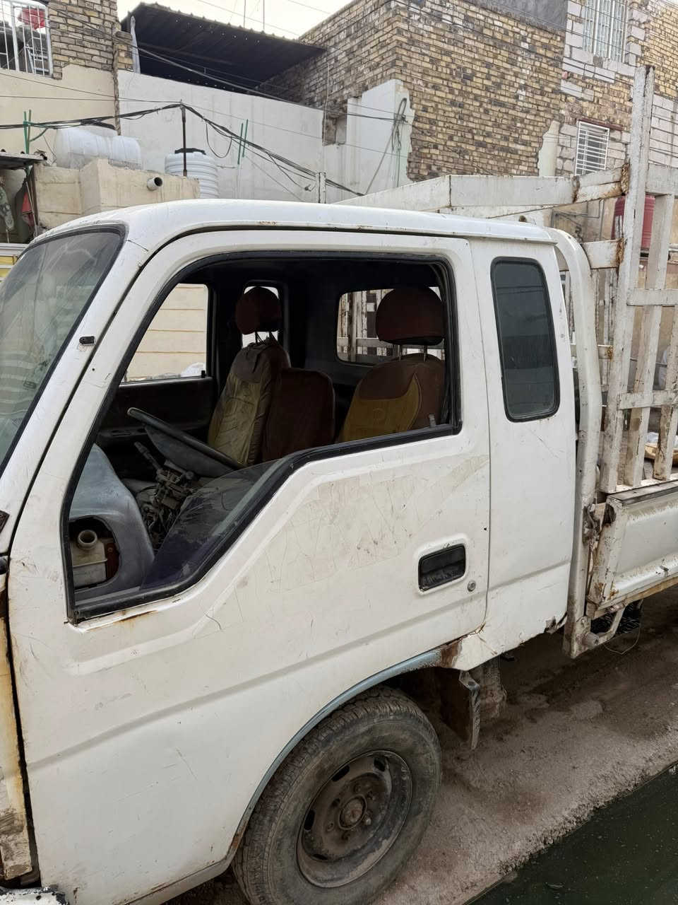 السلام عليكم مكلف بلنشر الشراي يتصل
سياره فونتيره موديل 1997رقم بغداد بااسم ابن عمي اني ويا بنفس المنطقه رقم شاصي موجود كهربائيات كلها شغاله محرك جيد سياره عوزها ترتيب
السعر 37وبي مجال قليل
المكان حله مركز المدينه
***********
