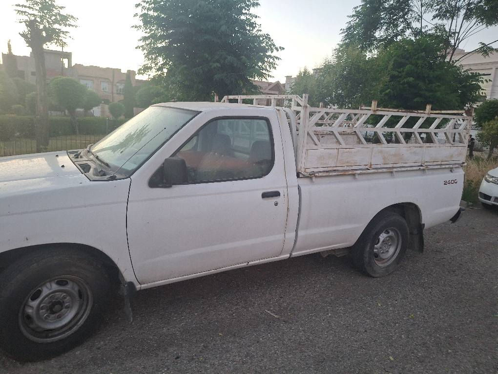 بيكب نيسان ٢٠٠٢ رقم مميزنينوى  بسمي تحويل مباشر.العنوان اربيل  كيرمحرك مكفول.سعر٩٠ورقه  تلفون *********** أربيل, العراق
