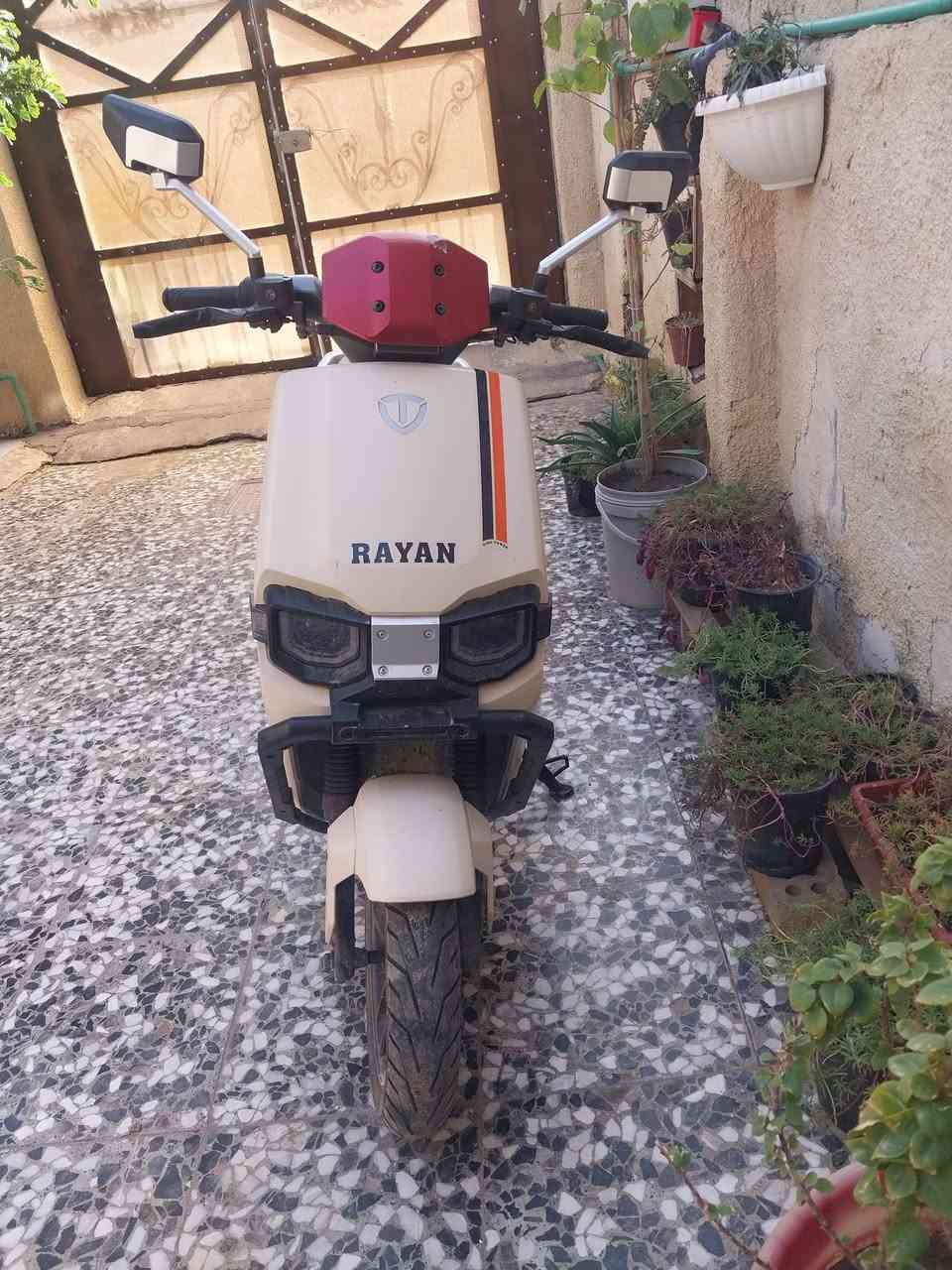 للبيع
دراجة شحن ريان وحش الكون 
نظام 3 سرع 
تشغيل عن بعد بصمة 
نظافة100٪
مواصفات كاملة 
موديل 2025
سعر 950 بيها مجال قليل
مكان بغداد محمودية


**إذا كنت صاحب هذا الإعلان وتريد حذفه لأي سبب، رجاءا أرسل رسالة إلى الدعم الفني**