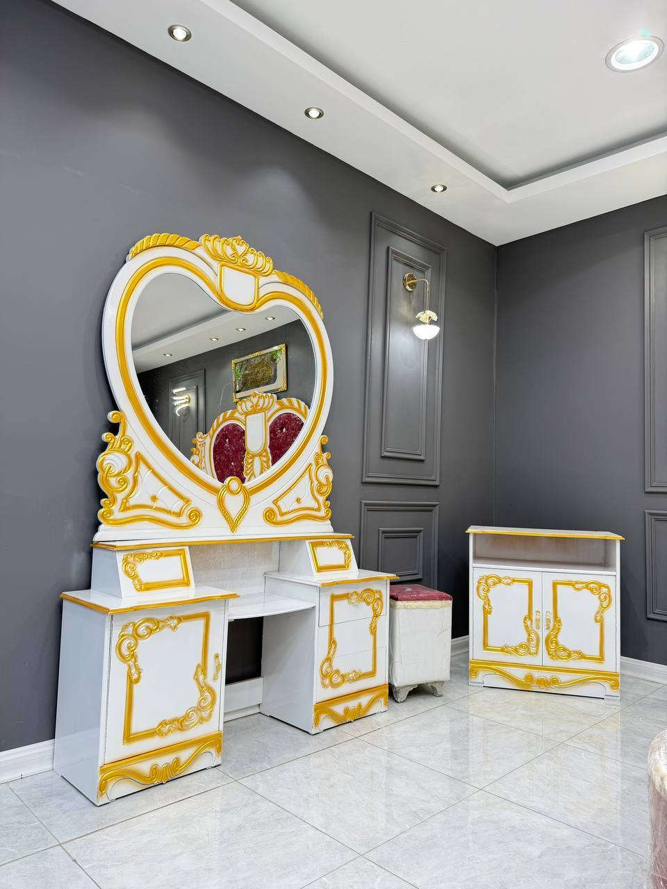 ♡ ان هذا لرزقنا ماله من نفاد ♡

السعر // مليون فقط 😍

🔅تفاصيل الغرفة المرمري  ....

 خارج ٤ملم ام دي اف 🔺
وداخل صاج ٣ملم 
صبغ حراري  درجة اولى 

عدد القطع  ٧ قطع 😍
🔺1 //جرباية  قياس  ١٦٠ × ٢٠٠ 
🔺//ميز جانبي ايسر قياس ٥٠
🔺2// وميز  جانبي  قياس ٥٠
🔺3// زاوية ارتفاع مترين عرض ٨٠
🔺4// وميز بلازمه  
🔺5//وميز مراية ارتفاع مترين عرض ١٢٠
🔺6// وكنتور ٦ باب  ارتفاع مترين و١٥ طول ٣ متر و١٥

القطعه الثامنة حسب الطلب شازلون
سعرها ٥٠ الف ❤️

(توصيل مجاني مركز بغداد )
التوصيل يشمل الشد مجاني 🔥
(اطراف ٥٠)
باقي المحافضات حسب البعد
شازلون سعرها ٥٠ الف
شازلون مخزن ٧٥ الف


**إذا كنت صاحب هذا الإعلان وتريد حذفه لأي سبب، رجاءا أرسل رسالة إلى الدعم الفني**