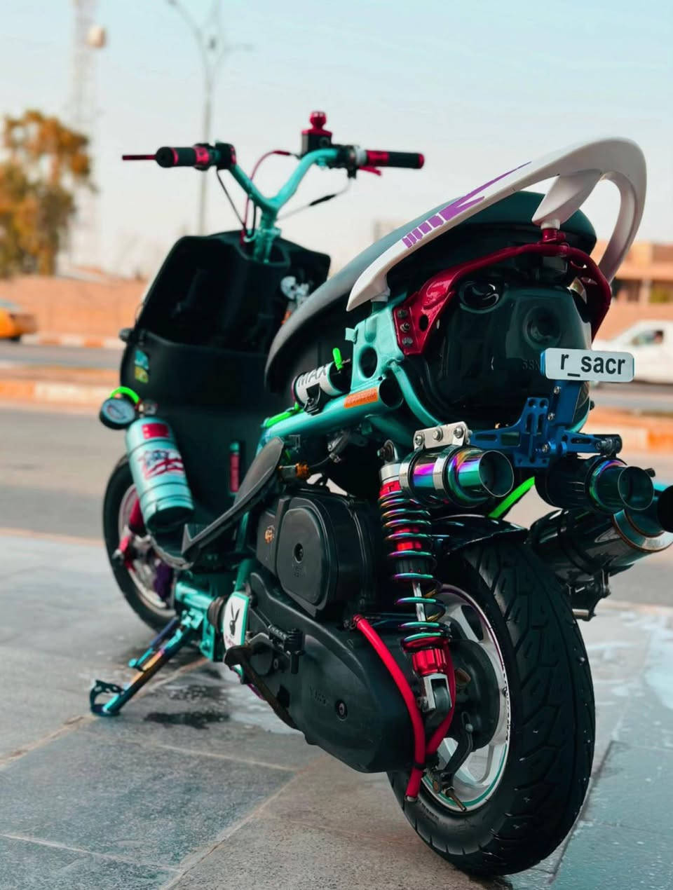 سلام عليكم دراجه ماكس عدله مكان البطحاء تفاصيل ‏‪***********‬‏ابن خدمت شراي دراجه نضيف كلشش مال جناي
