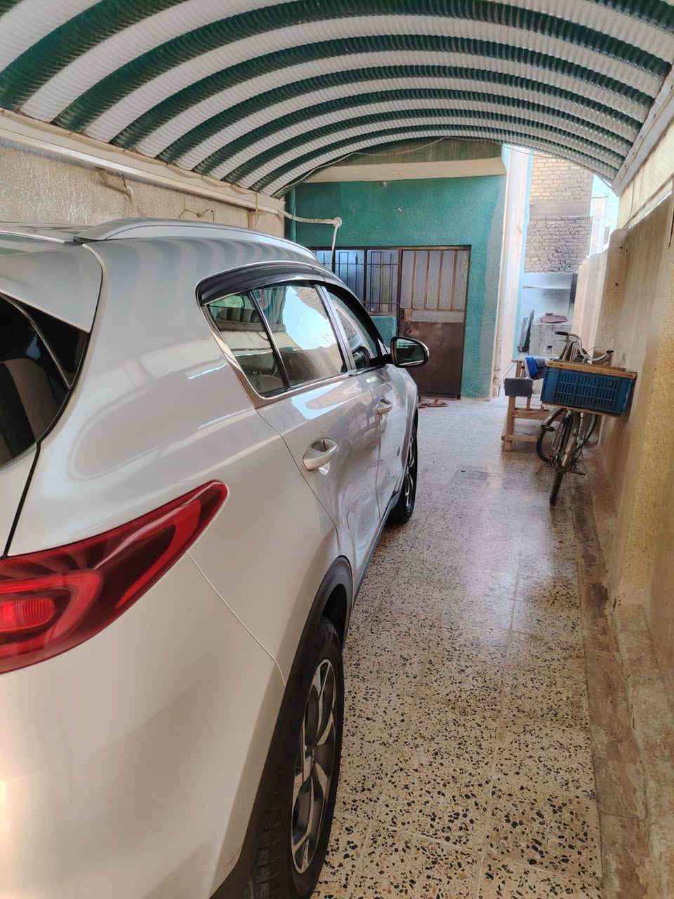 كيا سبورتج موديل 19 وارد خليجي استيراد خاص بسمي السياره جديده ومكفوله كفاله عامه  ما عده دعاميه اماميه  فقط ماشيه 82 الف السياره استعمال شخصي وكلش جديده  وجاهزه عل اخر حبايه  مكاني بغداد.الاتصال مع صاحب السياره  ***********
سعر 182
