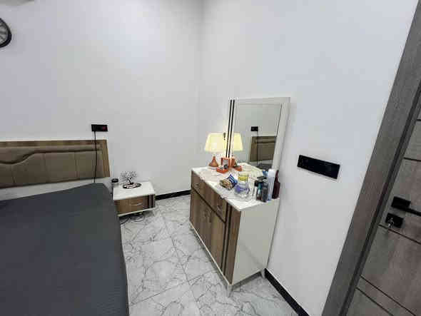 للبيع غرفة نوم نظافه عاليه ***********
