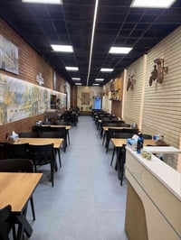 مطعم كريم البغدادي معروض للبيع   للاستفسار 07702468534  المكان :مدينه ...