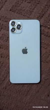 محول ١١ برو ماكس • بطارية اصلية ١٠٠ • قضاء القاسم