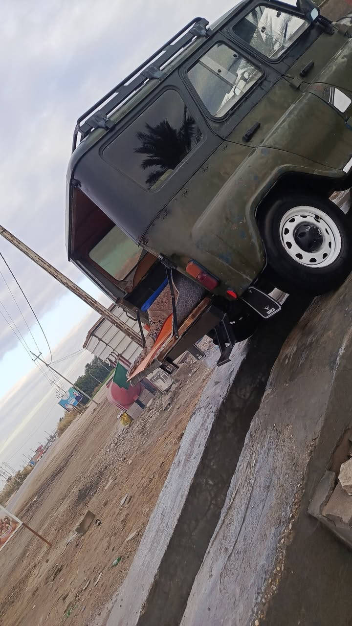 السلام عليكم 
اليوم تم افتتاح الغسل قرب مضيف الشيخ عدنان 
البرهان 
و من يـوم 29 الى يوم 1/1 سعر غسل السياره 4

و يـدلل اخـوي ﻋـُلٰـــًشٰ شٰ 
للاتـصال
***********
