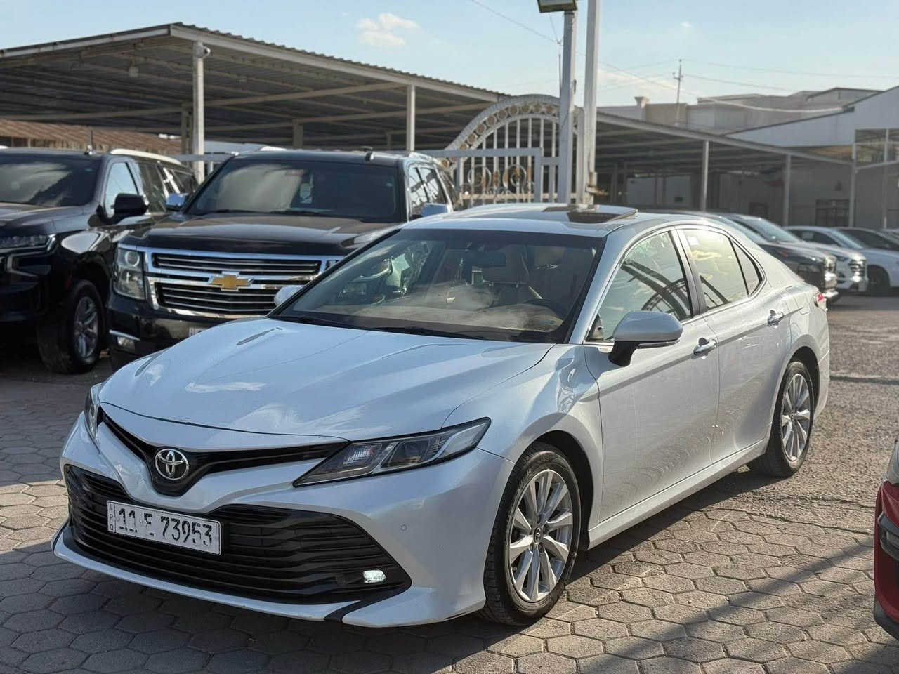 كامري موديل 20 خليجية  ساز مكفوله بيها بارد  اصبعين وسونارها مرفق وياه الصور  مكان السيارة الرمادي سعرها 215 وبيها مجال 
ماشيه 93 كيلوو متر
تحويل او وكاله ثاني يوم 
*********** أربيل, العراق
