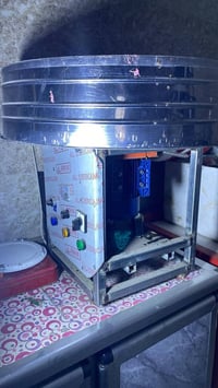 مكينه شعر بنت لبيع مع غراض بيه كياس عود 07700314293