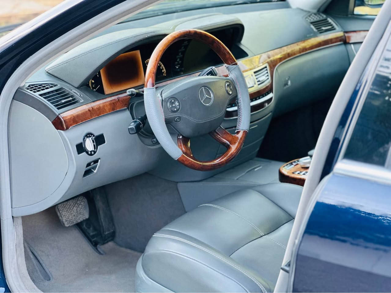 mercedes-benz s350 modell 2011 sayaraka Dubai saxa hamw shteke ba shart loka nrx 69  majalleke kam رانية, السليمانية


**إذا كنت صاحب هذا الإعلان وتريد حذفه لأي سبب، رجاءا أرسل رسالة إلى الدعم الفني**