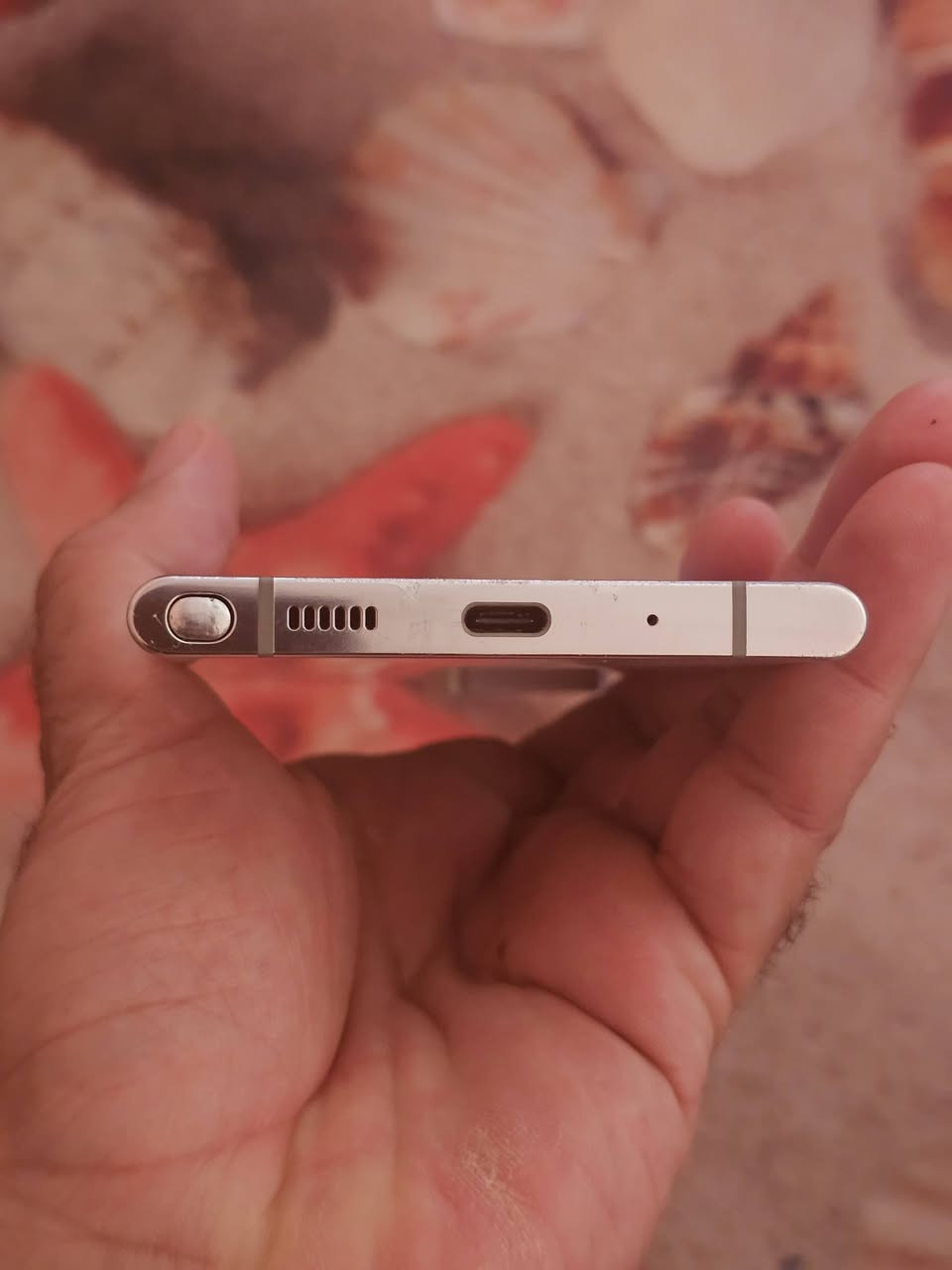 سامسونج 20الترا الذاكرة ١٢٨ رام ١٢ جهاز مكفول من تصليح مراوس وللبيع ***********
