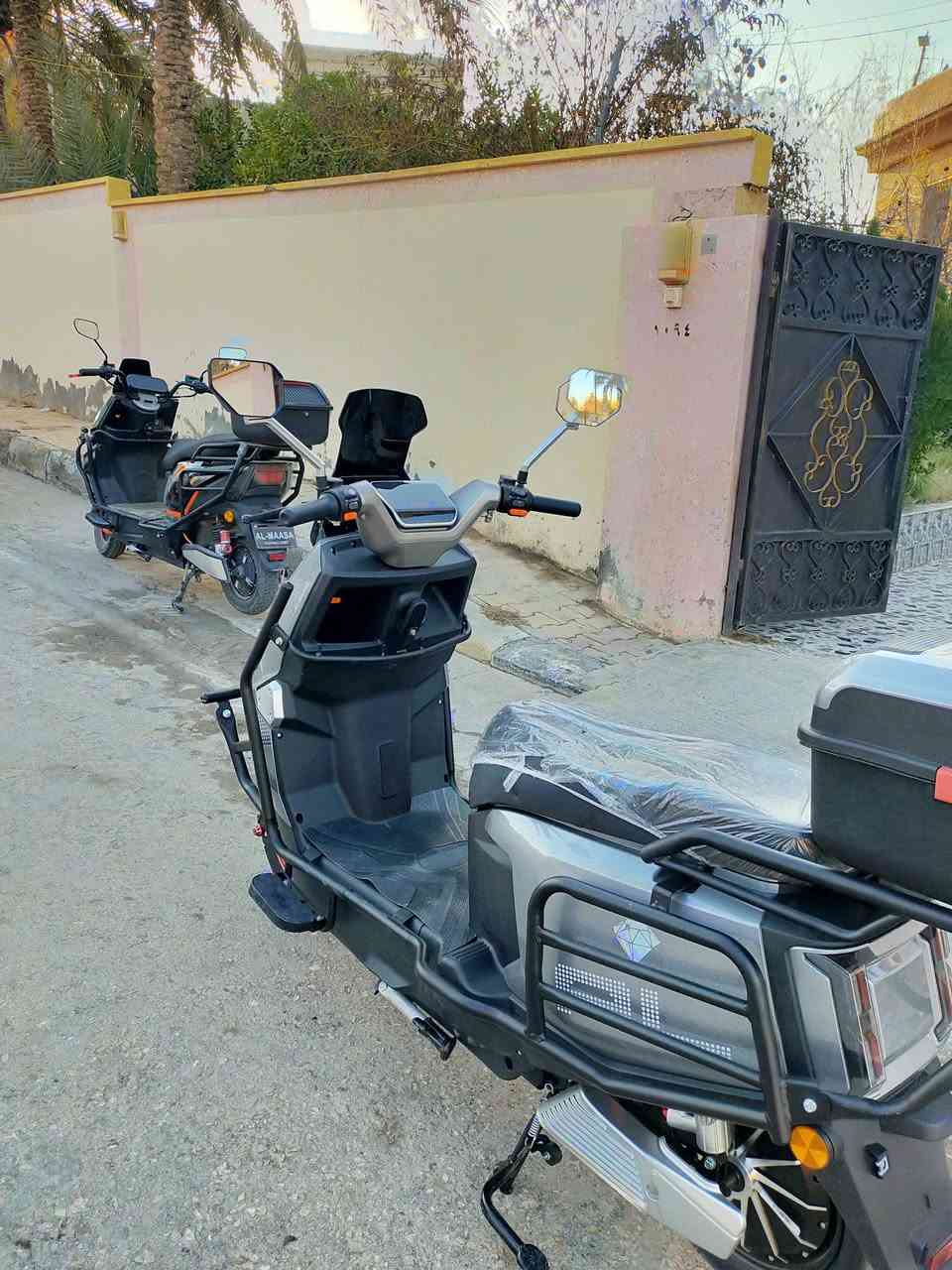 ماطور شحن الصاعقه مستخدم شهرين بعده جديد
السرعه/ 120
التفويله تمشيك/70 كيلو
6 بطاريات دبل كرافين مسطره
ملف 3800 واط 
مع خوذه وجنطه 
ومفتاح وبصمه وكرت 
لماطور بعده جديد 
عنوان اربيل مناره
السعر مليون 300


**إذا كنت صاحب هذا الإعلان وتريد حذفه لأي سبب، رجاءا أرسل رسالة إلى الدعم الفني**