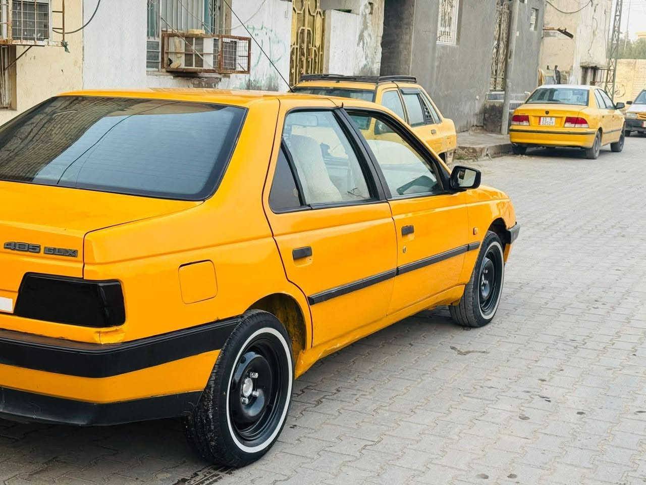 السلام عليكم بيجو موديل 18
سياره كير مكينه حداديه جديده تخم تاير جديد 
رقم مثنى حره مداور ثاني يوم سياره جاهزه 
ما تخسر عليه ربع مكان لسياره السماوه المركز 
سعر 45 وبيه مجال الطيبين لاستفسار  ***********
