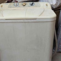 غساله للبيع شغاله بس مالت لغسل شويه بطيء سعر غاص 07870449082