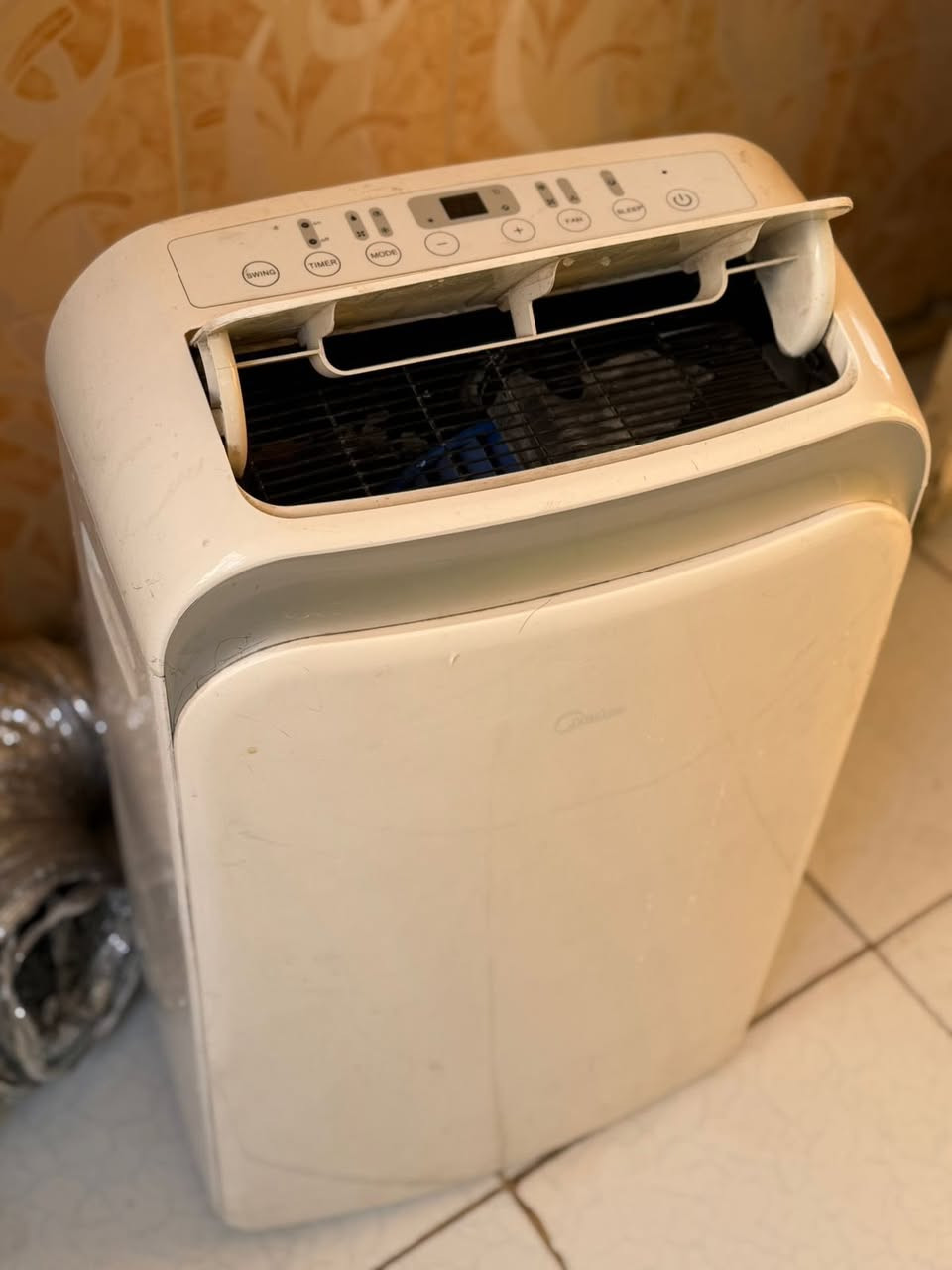 السلام عليكم
اثاث مستخدم للبيع 

العنوان بغداد شارع فلسطين 

للتواصل ***********
