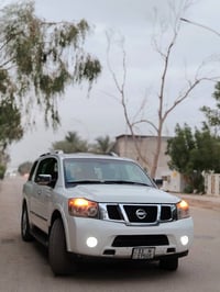 للبيع فقط  نيسان ارمادا وارد امريكي موديل 2014 (بلاتينيوم فلكس فيول) ف...