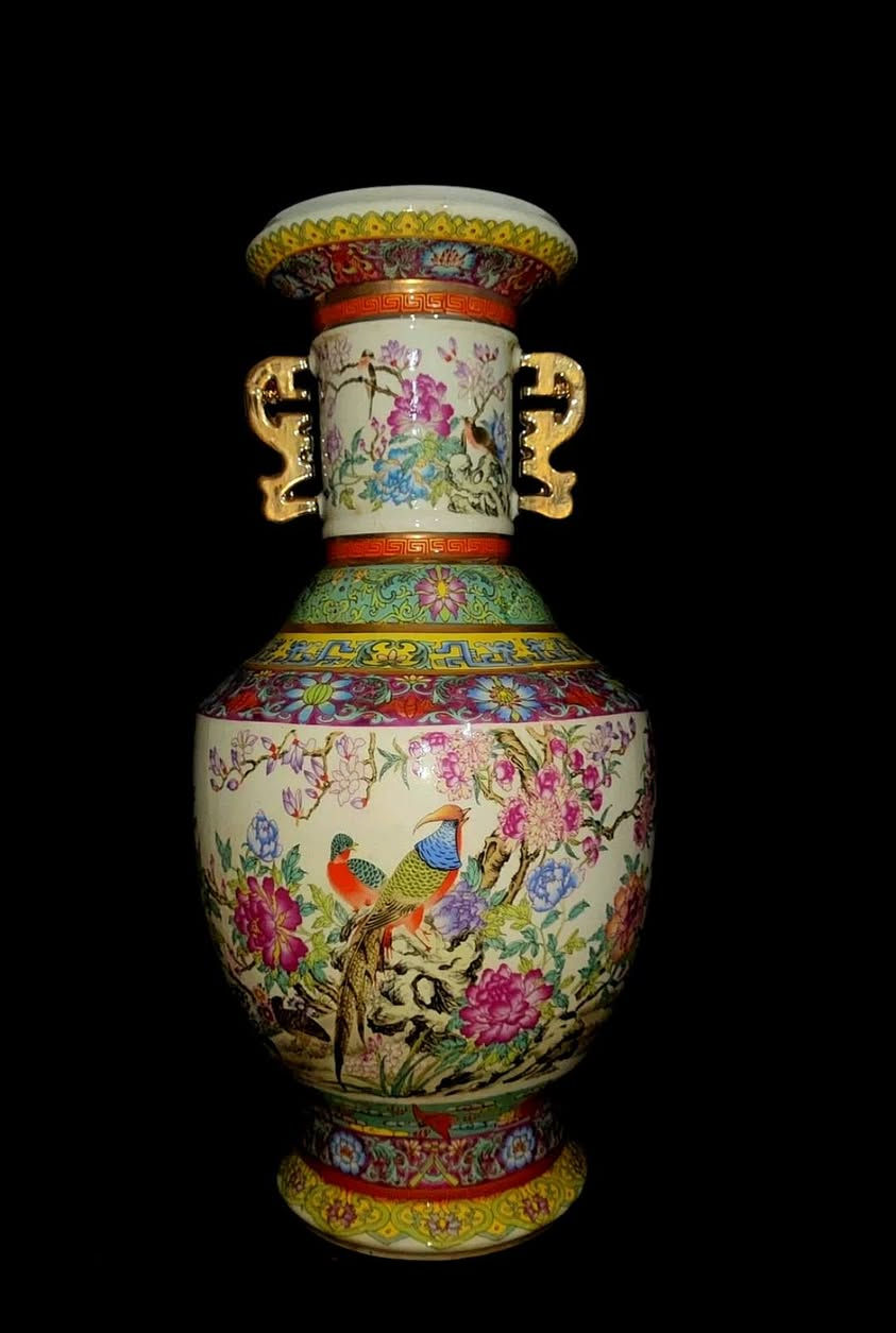 بورسلين ياباني عتيقة ملونة رسم طبيعي طيور ورود
مختومة للبيع يوجد توصيل


**إذا كنت صاحب هذا الإعلان وتريد حذفه لأي سبب، رجاءا أرسل رسالة إلى الدعم الفني**