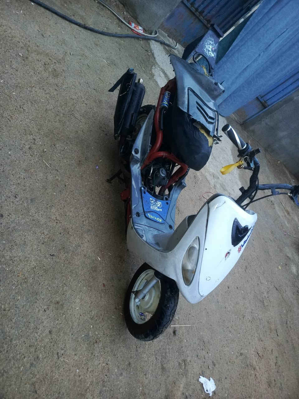 السلام عليكم ماكس منغولي 55 لالبيع نضافه كدامك هندر واحد بعده عله سحك ***********سوك الشيوخ كرمت ابن سعيد 450وبيه مجال دراجه نضيفه خوان
