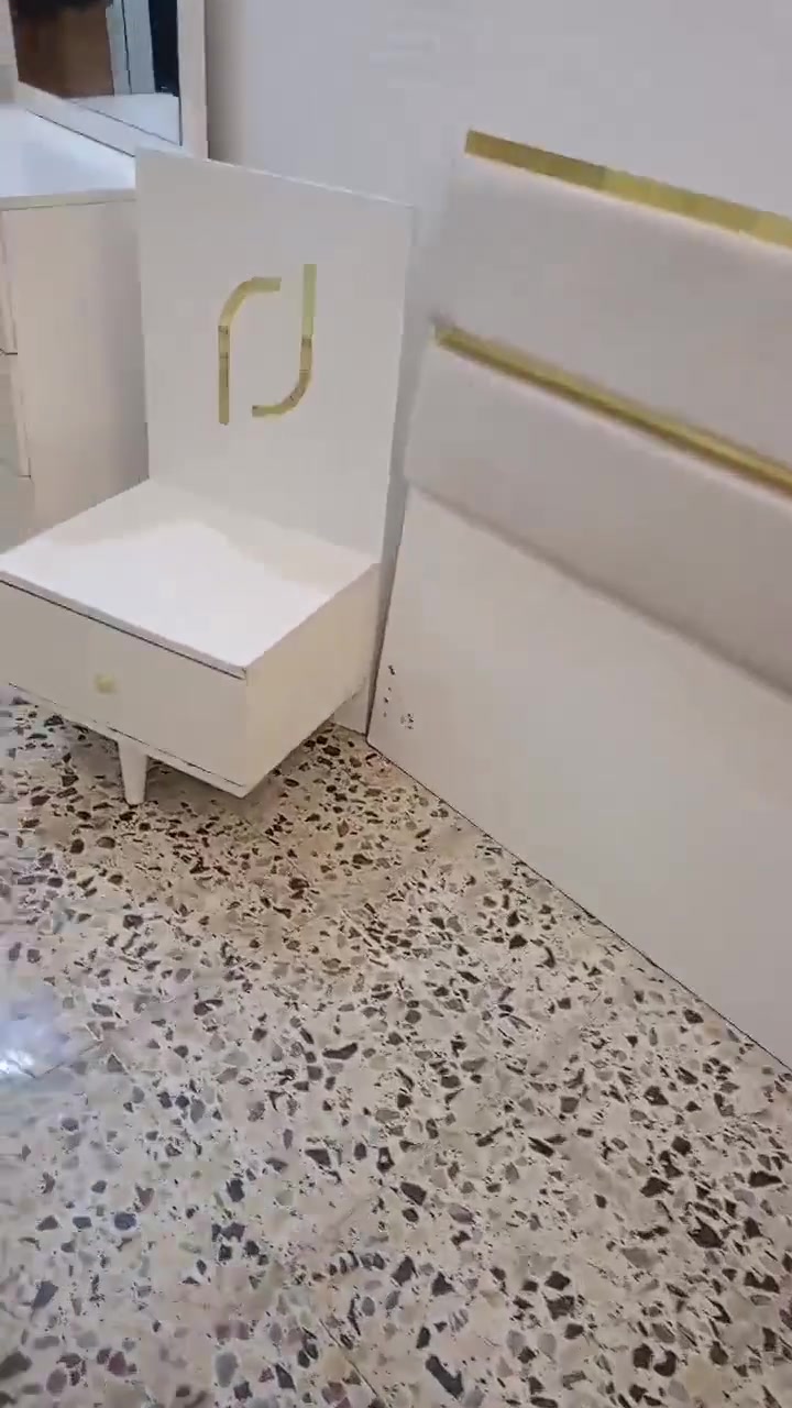 غرفة نوم تركي مستخدم😍💥 
 نضافة95💯
عدد القطع / 5
نضام / ابواب 🦋✨
سعر / 450🤍✨
شد ونقل داخل بغداد مجاني🛻
يوجود توصيل محافضات


**إذا كنت صاحب هذا الإعلان وتريد حذفه لأي سبب، رجاءا أرسل رسالة إلى الدعم الفني**