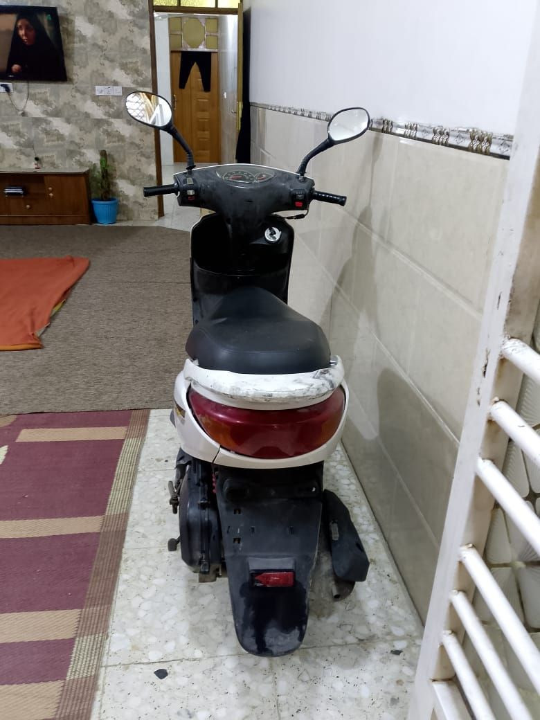 دراجه بريز ابلاديه كلها مختمه ختم واحد صار فتره نازله رمبه نكره سلف هندر كهربائيات كلها شغاله اوراقها كامله السعر 550 العنوان الشعب التلفون ***********
