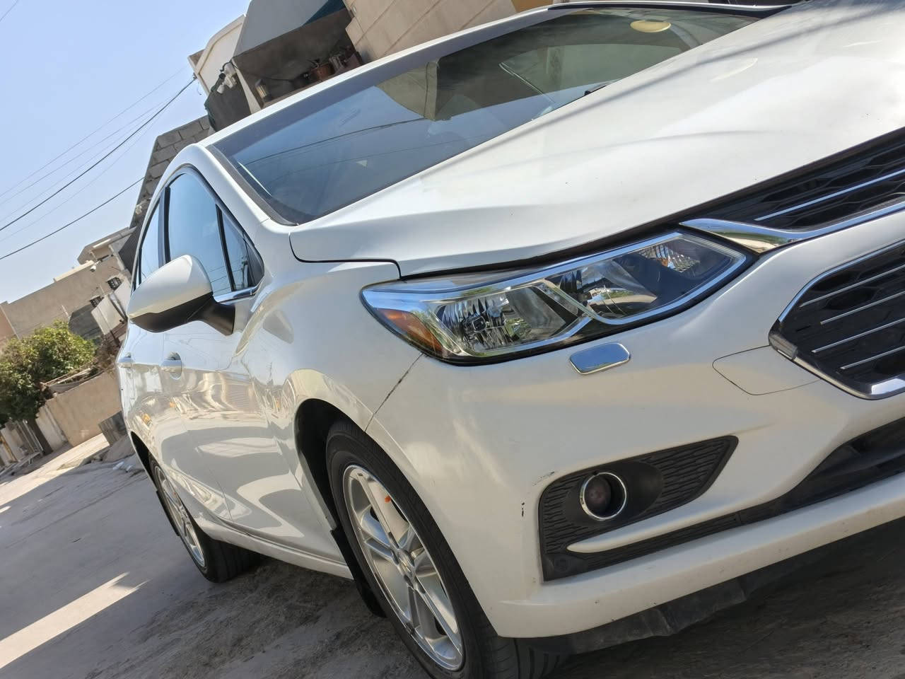 كروز للبيع موديل 2017سياره موصفات شاشه كامره بيها قطعتين صبخ جاملخ وبونيد بيها 3قطع صبخ صغار شاصي ببها طرف واحد شبر مكينه كير بشرط لاصرف لابخار سنويه لحد 2029رقم جديد رقمها اربيل سياره جاهزه من طخم صدر كله جديد سياره احله من اصوره سعرها 88بي شي قليل مجال قصد مراوسه اعتذر فقط بيع مكان اسياره كركوك اشراي يتصل ***********
