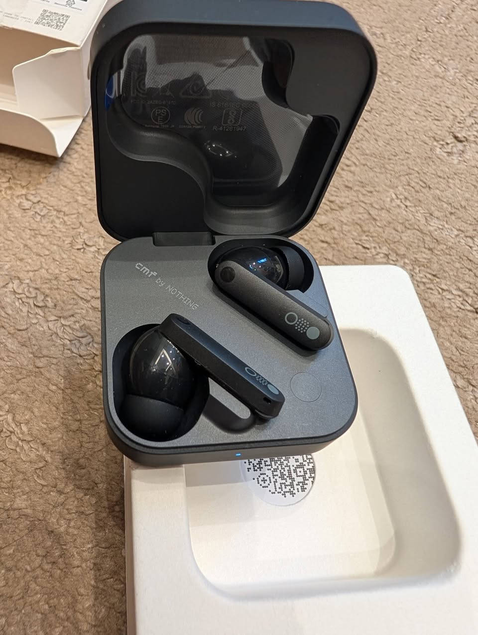 Nothing buds pro 2 
50 الف


**إذا كنت صاحب هذا الإعلان وتريد حذفه لأي سبب، رجاءا أرسل رسالة إلى الدعم الفني**