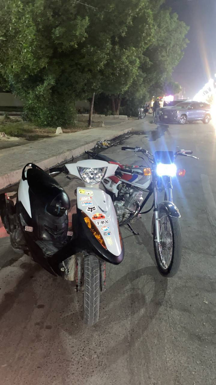 السلام عليكم ماكس عدله للبيع ماناقصها برغي واحد مكينه ٥٥ مفتوحه ل غرض تزويد شلعه ومعدل تاكل الكاع اذا مو ١٢٠ ترجع ادامه كلجات قبل جم يوم سويت خرز wf قايش wf  بيها صدر ازرق رياضي قبق عنابر ازرق  صالنصه اف ام كامله مكمله دراجه دهن كله اموزويل سكوتر بانزين محسن دراجه معتني بيها حيل ياباني مكاني كربلاء سعر ٥٥٠ بيها مجال بسيط حيل رقمي *********** انستا
