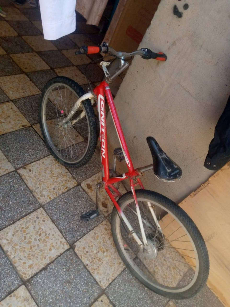 للبيع 
***********
