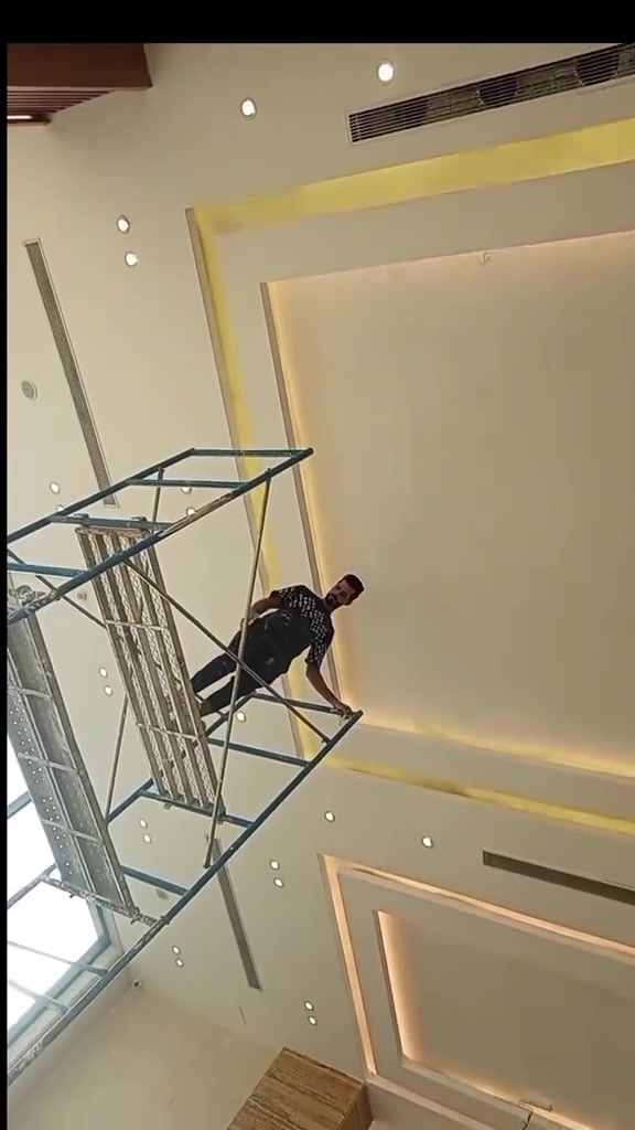 سلام عليكم جاهز بلخدمه ديكور وا صبغ حديث بسعار مناسبه أشتغل بغداد فقط مكاني ناحيت التاجي *********** يوجد وتساب
