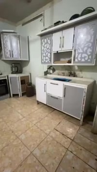 كاونتر كله مرمر ويا طباخ شغال وفرن وساحه الشراي هاذ رقمي للتواصل 07760...