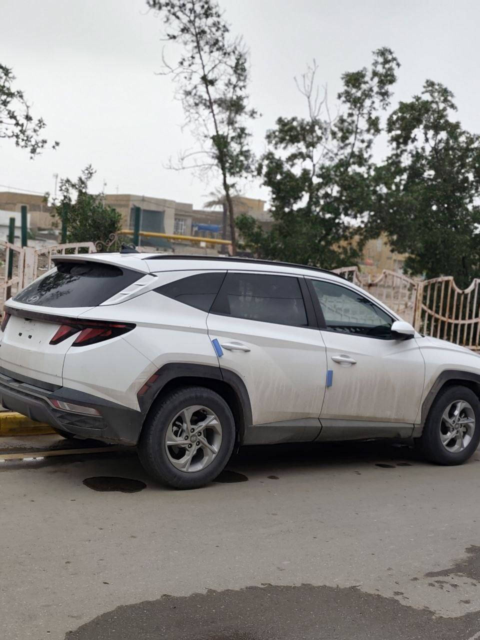 السلام عليكم
للبيع
لون ابيض (صدفي)
توسان موديل 2024  وارد امريكي بدون رقم
ماشية 34km الف
الضرر
بيديئار شبر بلبنيد وبيديئار شبر بجنطه
تبريد وراديترات ومروحه كلهن بلاديات
مواصفات Sel
مكينة 2500 تنفس طبيعي سمارت
بصمة تشغيل + تشغيل عن بعد + الابواب بصمة + رادار امامي - خلفي -جانبي -صندوك كهرباء
تبريد قطعتين + تحكمات استيرن وكروز سرعه _ شاشة - كامرا خلفية دواره
تدفئه كشنات -
تحديد مسار قيادة أليه
انظمة قيادة
اوتو هولد
. وباقي المواصفات معروفة . السيارة جاهزه وحلوه جديده
تبريد راديترات مروحه كلهن بوضع الشركة بلاديات
شواصي لغود مكفولة وشرط الفحص والسونا
الاتصال عالرقم او خاص
***********
سعرها 195 ورقة وبيهة مجال
العنوان -واسط كوت -حي الشهداء
