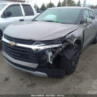 بسم الله الرحمن الرحيم للبيع او مراوس باقل سعر   بلايزر موديل 2021 لون...