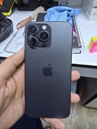 للبيع فقط بدون مراوس ايفون 15 برو ماكس ذاكره 256 بطاريه 84 كارتونه فقط...