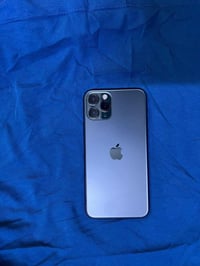 آيفون ١١ برو ماكس • ذاكرة ٢٥٦ • بطارية ٨١%