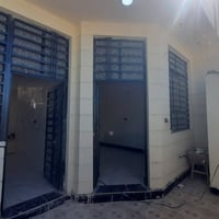 مشتمل حديث • شارع المشجر • مطبخ كبير