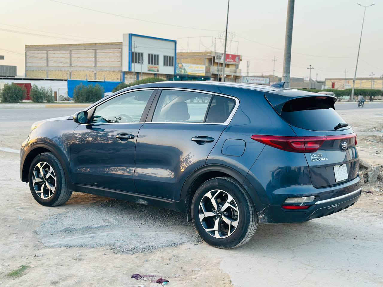 السلام عليكم سبورتج 2021 رقم بغداد تحويل مباشر وارد امريكي حادث جاملغ وبنيد شواصي ولغود مكفوله مواصفات محرك 2400 ماشيه 50الف شاشه كبيره لمس كامره دواره تحكم ستيرن تبريد قطعتين لدات نهاريه نظام سبورت و ايكو مثبت سرعه تخم تاير  سياره نضيفه وجاهزه مابيه اي نقص مكاني حله المدحتيه السعر 168 بيع فقط للأستفسار ***********
