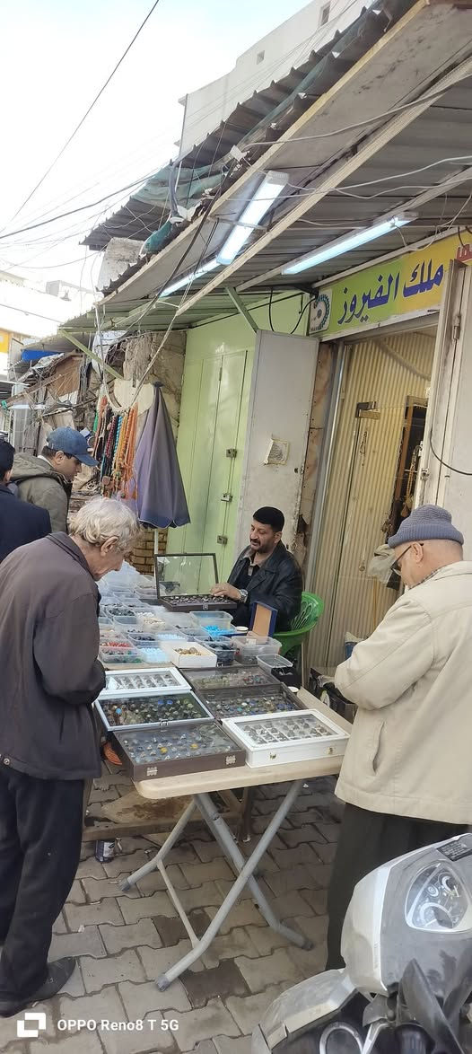 يُعد محل ملك الفيروز وجهة مميزة لاقتناء المحابس والأحجار الكريمة الأصلية، لما يقدّمه من صياغات أنيقة وأحجار طبيعية عالية الجودة ومتنوعة، تلبي مختلف الأذواق، إضافةً إلى أسعاره التنافسية والمناسبة للجميع.
يمتاز صاحب المحل أبو أمير بمصداقية عالية وتعامل راقٍ وحسن أخلاق، مما يخلق أجواءً من الثقة والاطمئنان لدى الزبائن.
📍 العنوان: الميدان – أول فرع، يمين، خامس محل يسار.
نسأل الله أن يبارك له في رزقه ويزيده توفيقًا.


**إذا كنت صاحب هذا الإعلان وتريد حذفه لأي سبب، رجاءا أرسل رسالة إلى الدعم الفني**