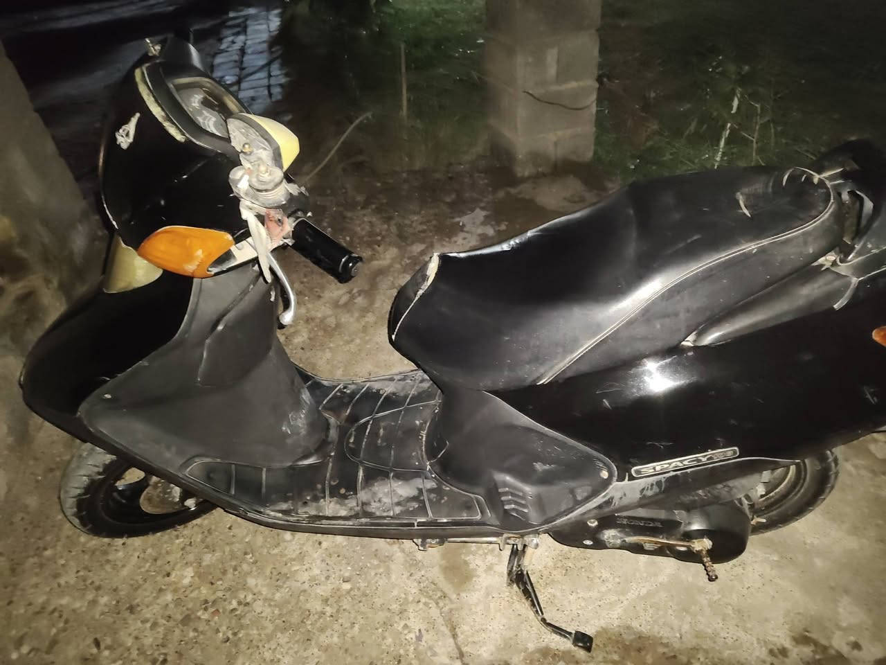 دراجه سبيسي ياباني مكينه مكفوله كفر تجاري الدراجه خير من الله وناعمه السعر 775 وبيه مجال قليل حك الجيه بالحقيقه احله من الصوره 
مكفوله من التبخير والتنقيص كهربائيات كله شغاله  المكان كوت الشيشان الخاص مفتوح او الاتصال ع الرقم ***********
