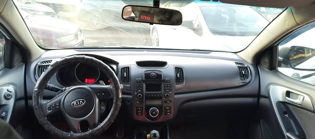 سيراتو 12 كير محرك صدر تخم تاير قطعه صبغ بسمي السعر 105 وبيهه مجال مكاني سامراء للاستفسار ***********
