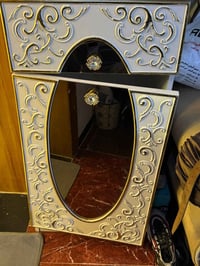 غرفة نوم ملكيه 7 قطع مستعمله نظيفه جداً اناره ثريا بالچربايه وسبورت لا...