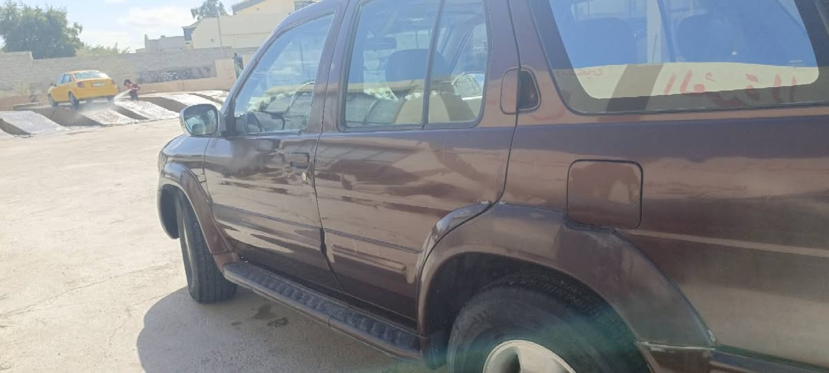 السلام عليكم
سياره نيسان انفنتي موديل 97 
كير ومكينه مال كصه 
بجم كامل محدث 
سيارة كاملة من كل شي 
رقم صلاح الدين (أ)
السعر 70 وبيها مجال 
السيارة كما وضحى في الصور
للاستفسار الاتصال على 
*********** اتصال /واتساب
