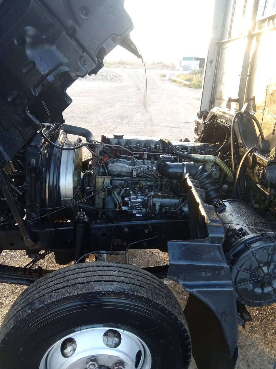 السلام عليكم ازوزه البيع الموديل 94طول سته وربع بلادي مكان السياره الصويرة ***********
