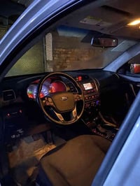 سورنتو موديل 15 مكينه 2400  7راكب تحكمات استرين اشاير بل مري لد امامي ...