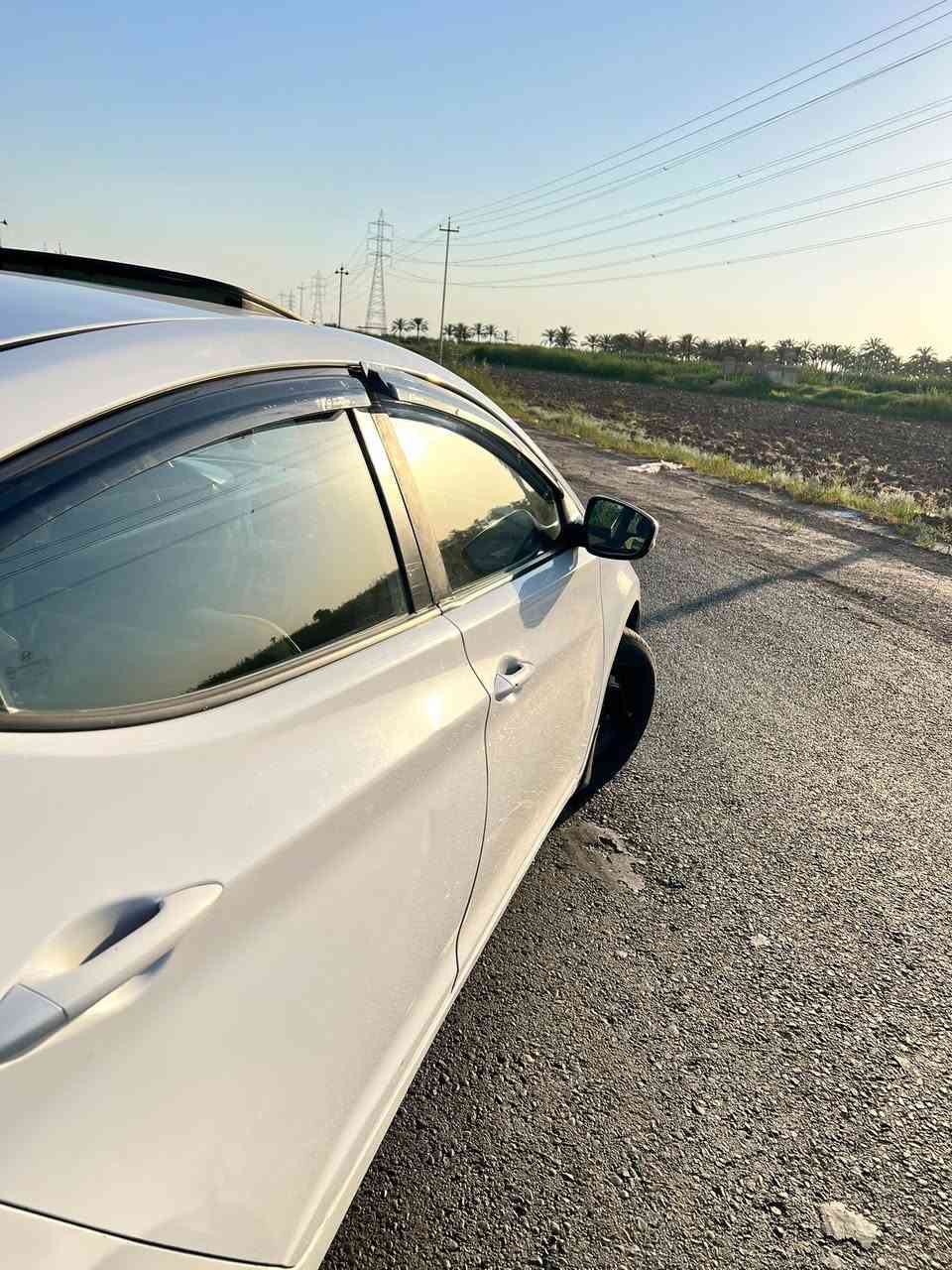 النترة ١٢ خليجي للبيع 
محرك ١٨٠٠ 
فول مواصفات 
بيها مكان الرقم الخلفي صبغ 
ومبدل بنيد بدون دواخل 
 مكان السيارة الشيخ حمد نزلة المستوصف 
السعر ٩٩$ وبيها مجال بسيط 

***********
